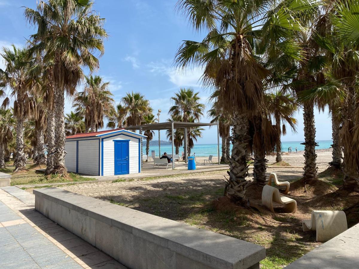 Casa Ibicenca En Benicasim A 3 Minutos De La Playa Apartment Benicassim Bagian luar foto